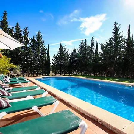 Schoene Fuer 8 Personen In Der Naehe Von By Interhome