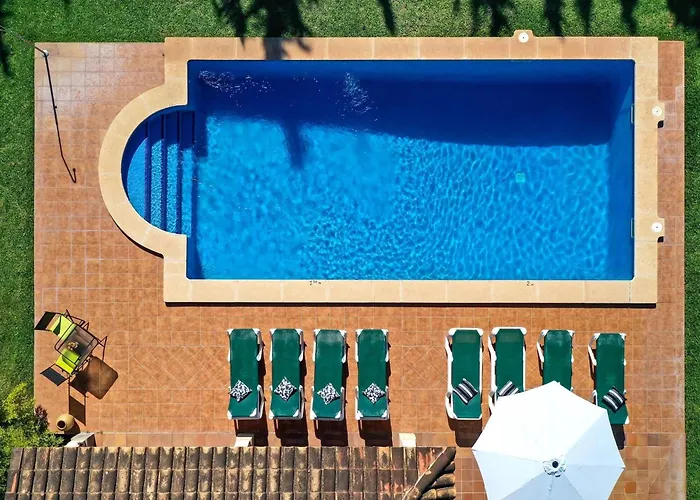 Schoene Fuer 8 Personen In Der Naehe Von By Interhome Дом отдыха *