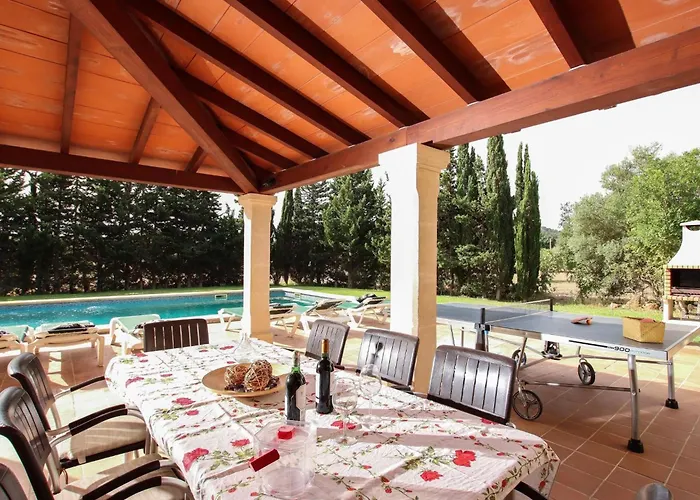 Schoene Fuer 8 Personen In Der Naehe Von By Interhome