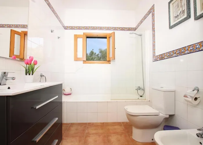 Schoene Fuer 8 Personen In Der Naehe Von By Interhome * 포엔샤