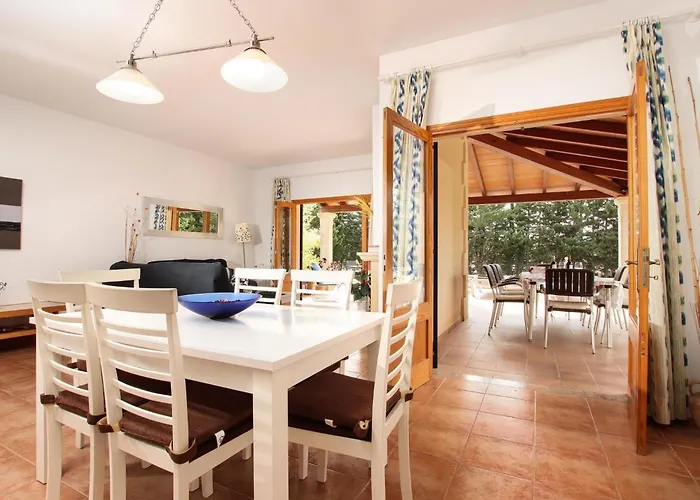 Дом отдыха Schoene Fuer 8 Personen In Der Naehe Von By Interhome *