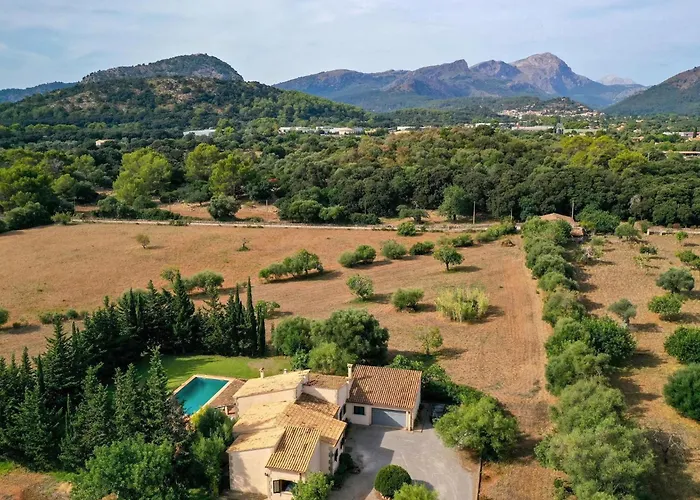 Schoene Fuer 8 Personen In Der Naehe Von By Interhome