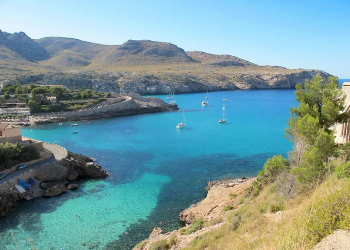 Schoene Fuer 8 Personen In Der Naehe Von By Interhome 펜션 *